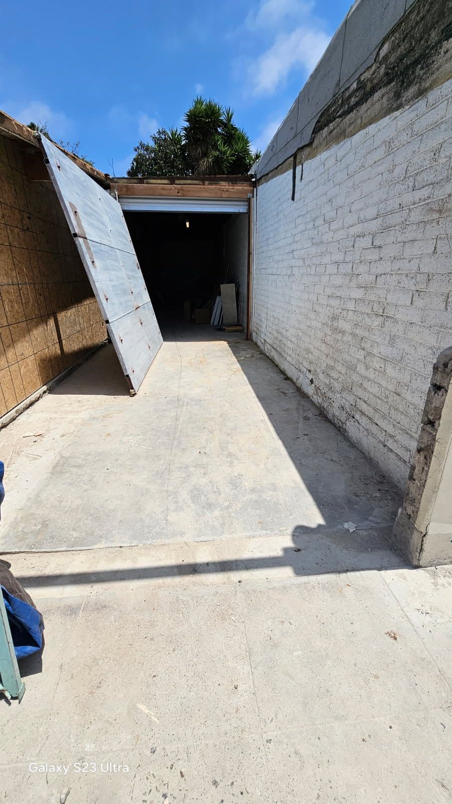Gallery photos for Swift Clearing of 6.5 Tons Construction Debris: Image #1