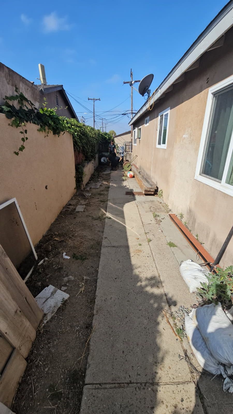 Transforming a Cluttered Alley into a Clean Path image